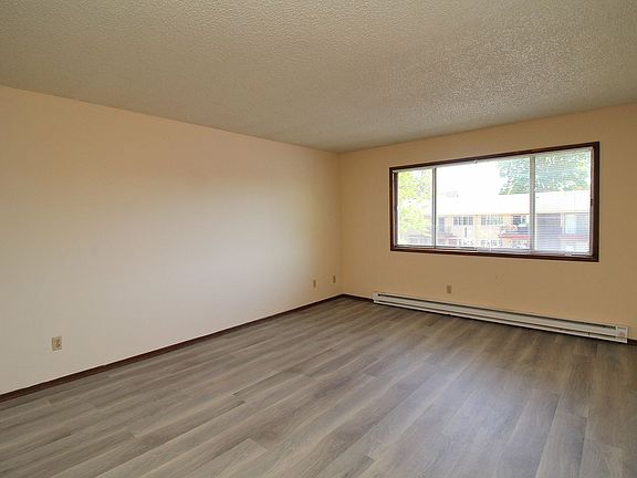 5th image of 1304-1312 NE 19th Ave #1306