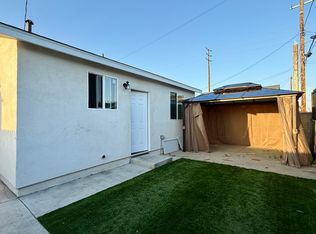 756 E 94th St, Los Angeles, CA 90002