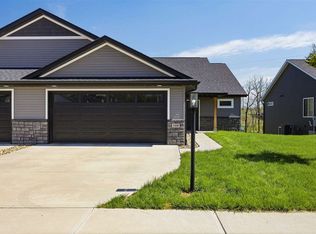 1410 Legend Dr, Tiffin, IA 52340