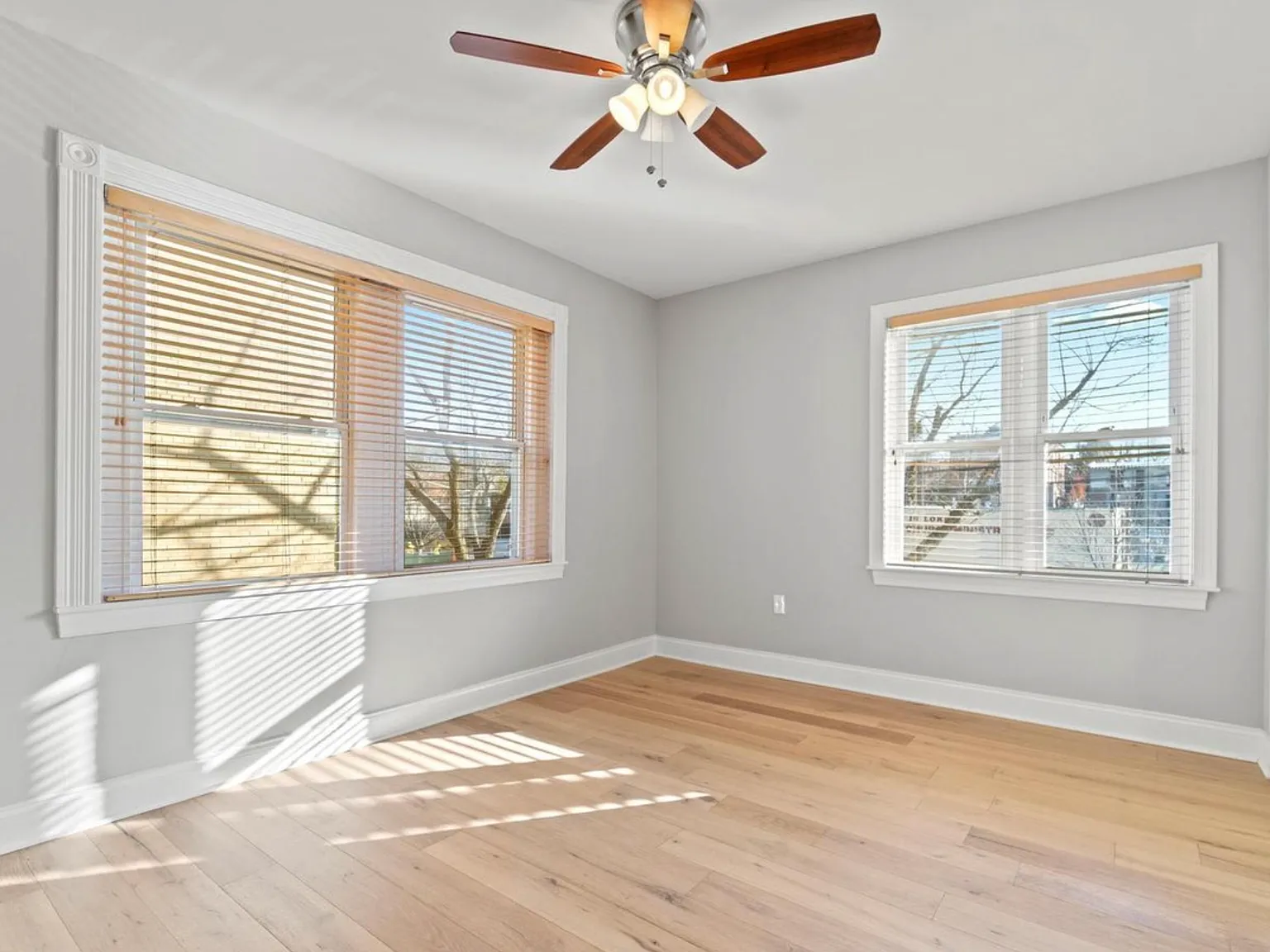 2 bed, 934 sqft, $1,200 — Photo 2