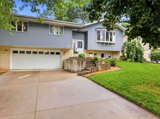 2930 Van Buren St, Dubuque, IA 52001