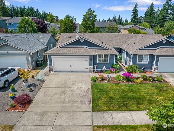 2nd image of 833 Avalon Court SE