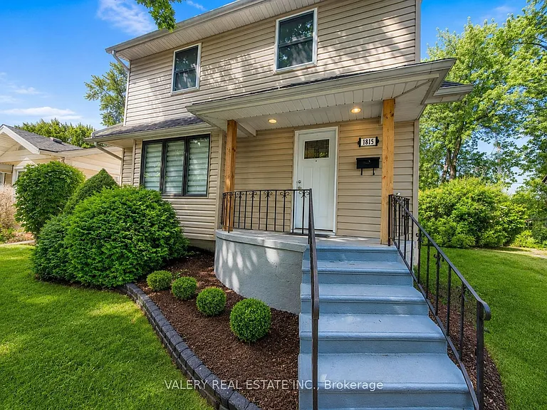 1815 Francois Rd — Photo 1