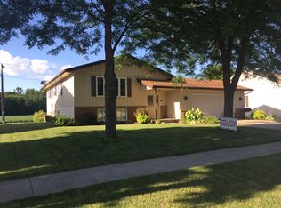 484 Neevel Ave, Waupun, WI 53963