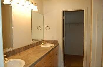 5th image of 7620 NE 62nd St