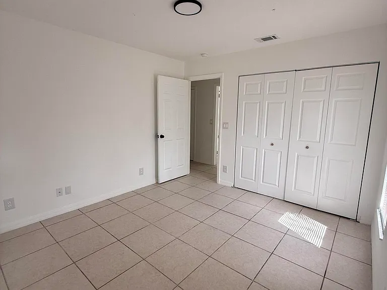 1215 Hyacinth Pl #1215 — Photo 19