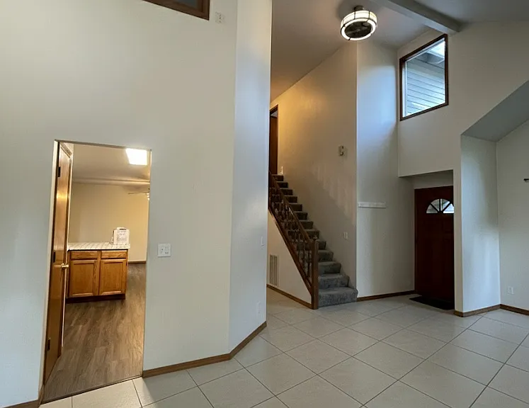 8941 SW 13th Ave — Photo 5