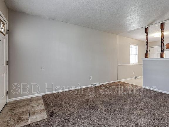 3rd image of 701 NE Columbus St APT B