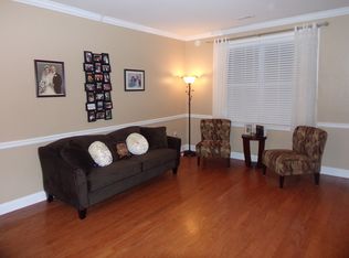 16 Dahlia Ct, Piscataway, NJ 08854