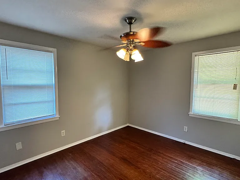 4956 Durbin Ave — Photo 11