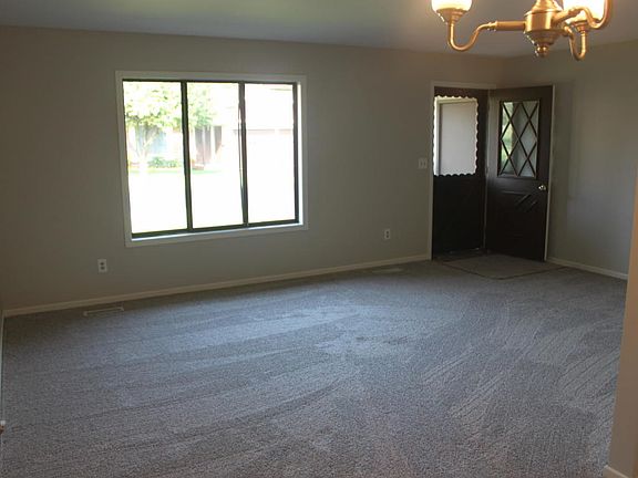 3rd image of 5112 Knollcrest Ct #71