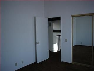 5th image of 99 Southgate Ct