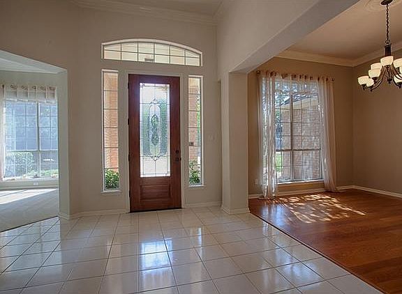 3rd image of 10116 Spicewood Mesa