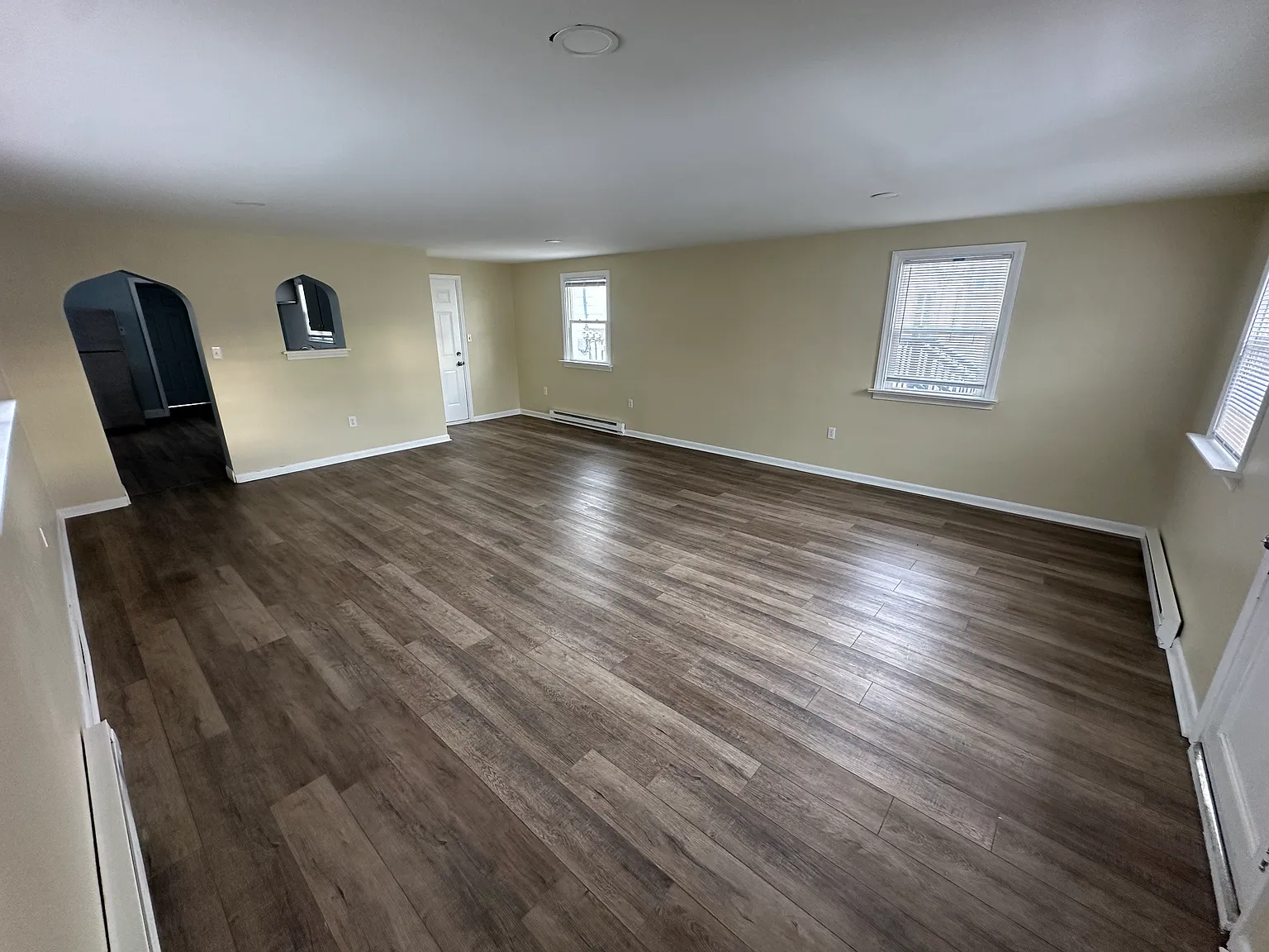 2 bed, $1,600 — Photo 2