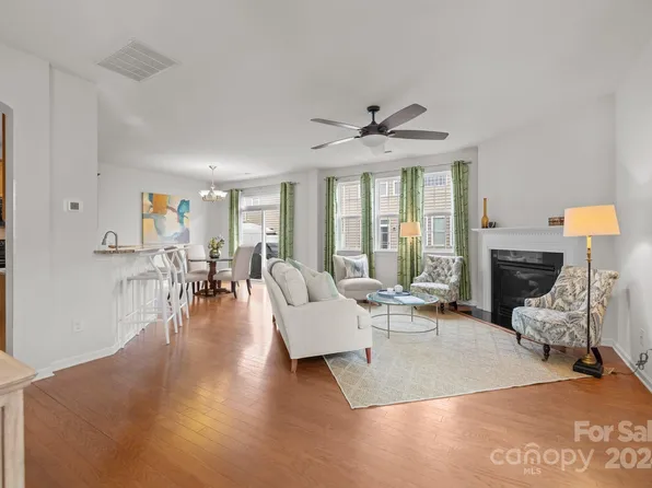 5324 Allison Ln, Charlotte, NC 28277