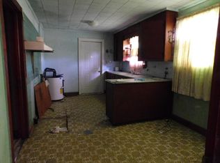 340 Earle Franklin Dr, Hamlet, NC 28345