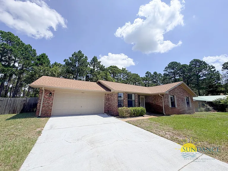 1055 Quail Hollow Dr — Photo 25