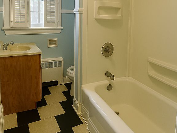 4th image of 546 Circle Dr #3