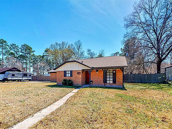 3rd image of 16386 Porter Ln