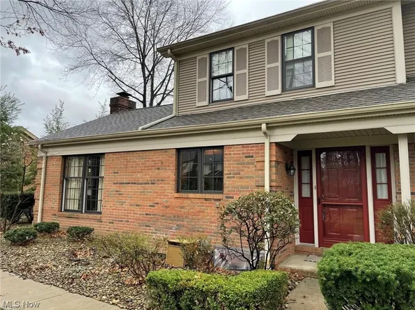 182 Talsman Dr Unit A, Canfield, OH 44406