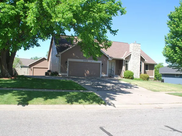 2405 SE Saturn Dr, Topeka, KS 66605