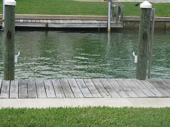 5th image of 860 Whitecap Cir #21