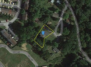 48 Pleasant Hill Rd, Harpers Ferry, WV 25425