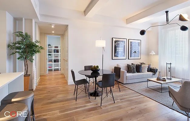 Rented by CORE | media 19