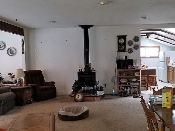 3rd image of 8916 Mount Baker Ave