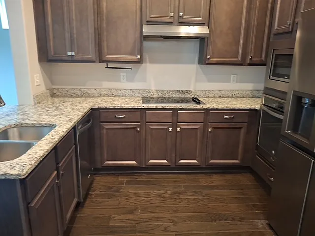 2 bed, 1072 sqft, $1,650 — Photo 4