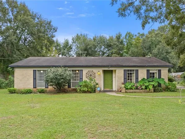 6851 Sandra Dr, Theodore, AL 36582