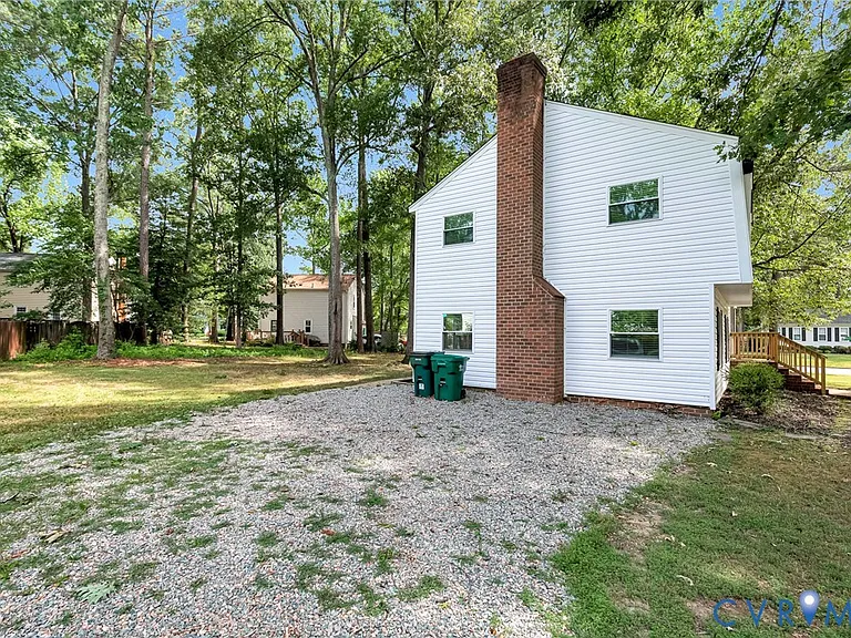 9015 Covewood Rd — Photo 32
