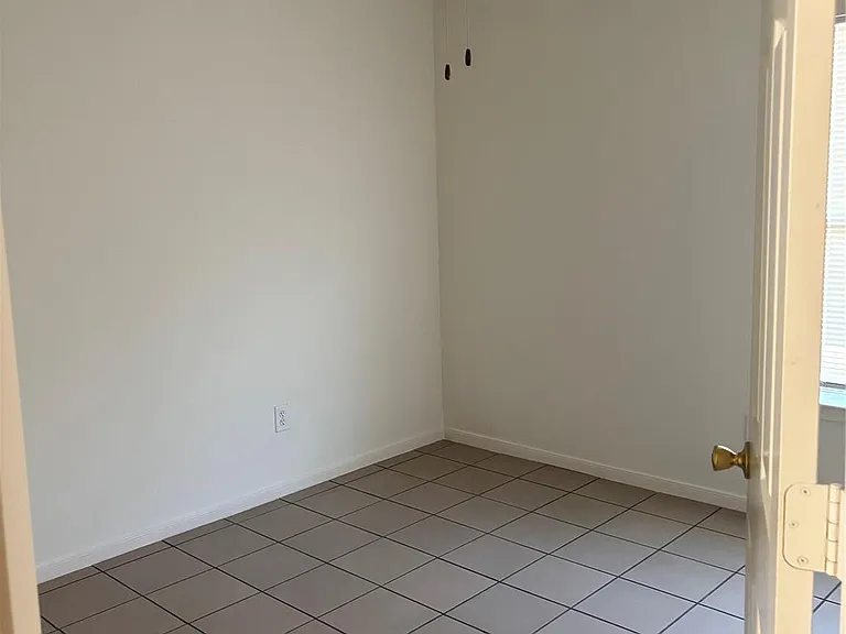 21115 Field House Ct — Photo 2