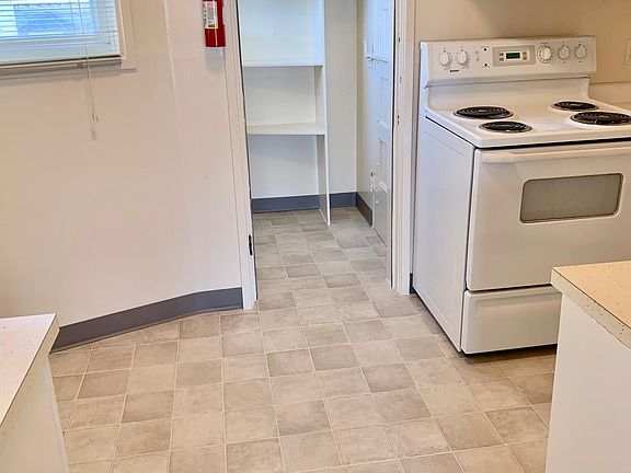 5th image of 2323 Larkin St APT 7
