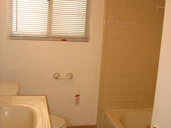 3rd image of 1777 E Evelyn Ave