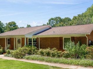 711 Norman Dr, Mooresville, NC 28115