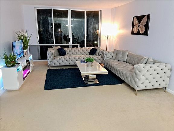 2nd image of 555 NW 4th Ave #4150