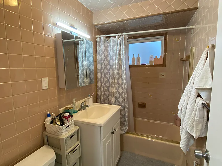 270 Harvard St #A — Photo 5