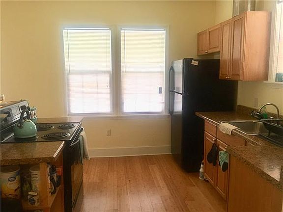 5th image of 2513 Dante St