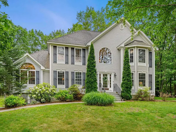 5 Leeds Road, Windham, NH 03087
