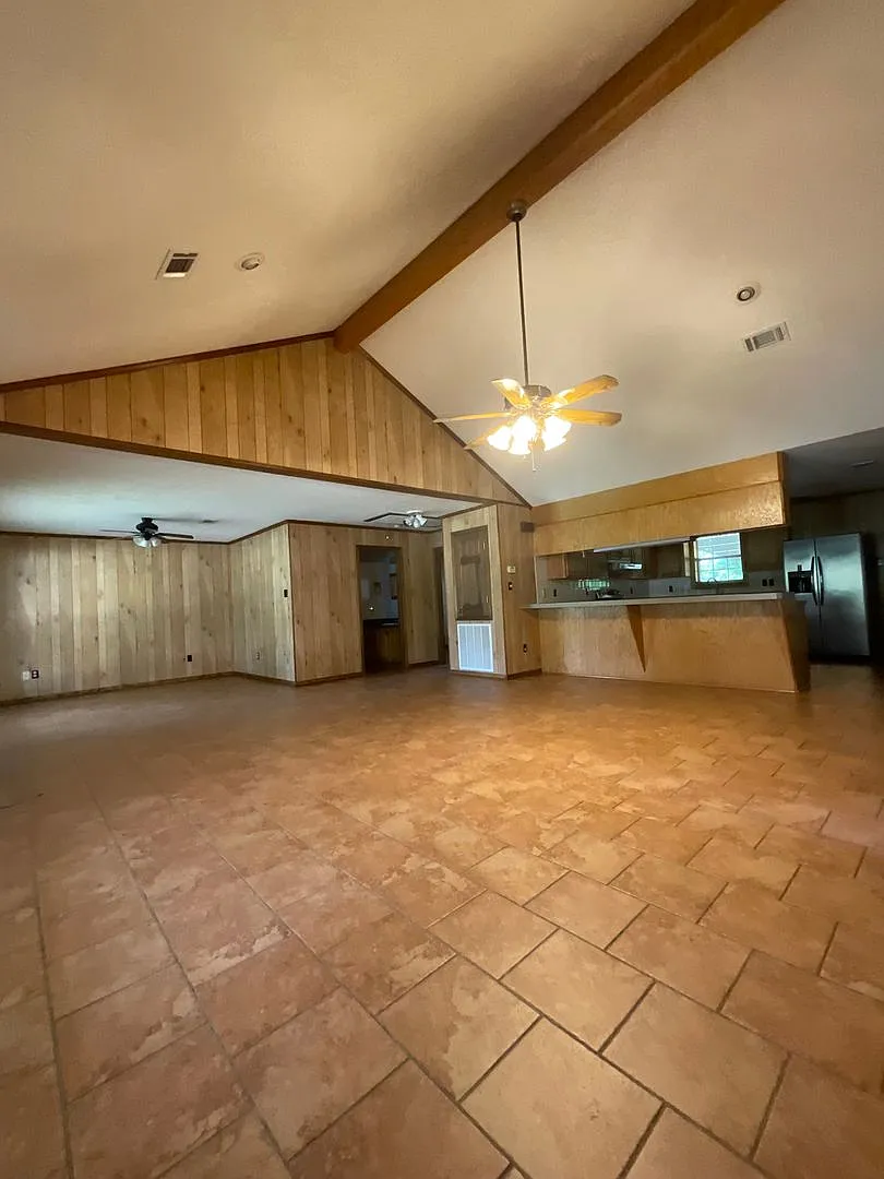 156 Kelley Street — Photo 3