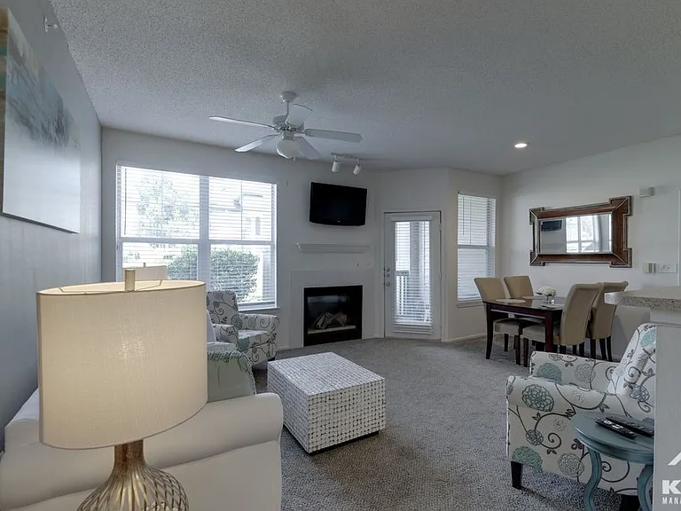 La Crosse Apartments — Photo 15