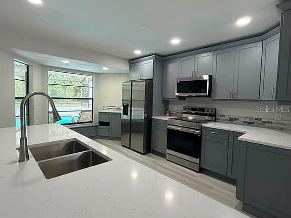 2nd image of 11189 Linden Dr