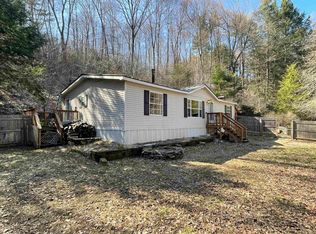 745 Piggery Rd, Putney, VT 05346