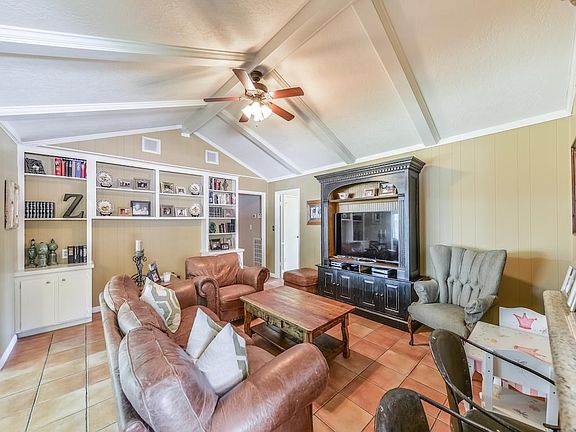 4th image of 10702 Lynbrook Dr