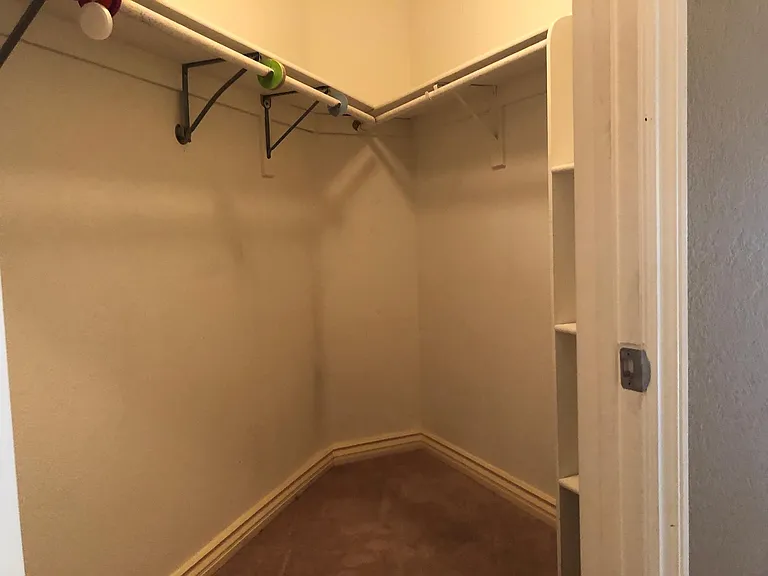 Walk-in closet