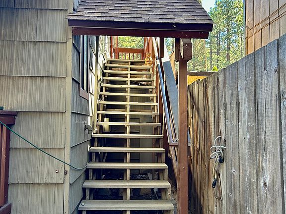 3rd image of 1068 Ski Run Blvd #C