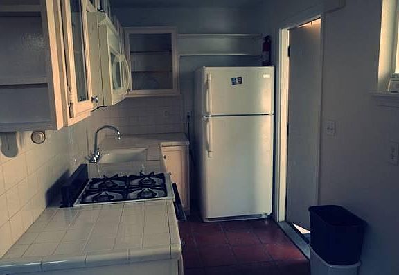 4th image of 414 Ira Ave
