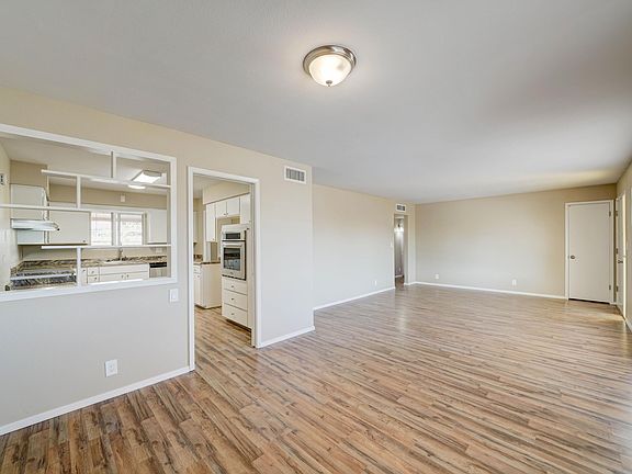 4th image of 6058 E Boise St
