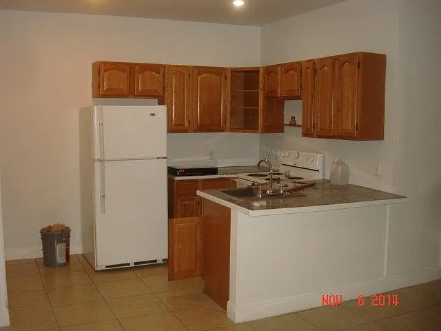 345 NW 34th St #3 — Photo 2